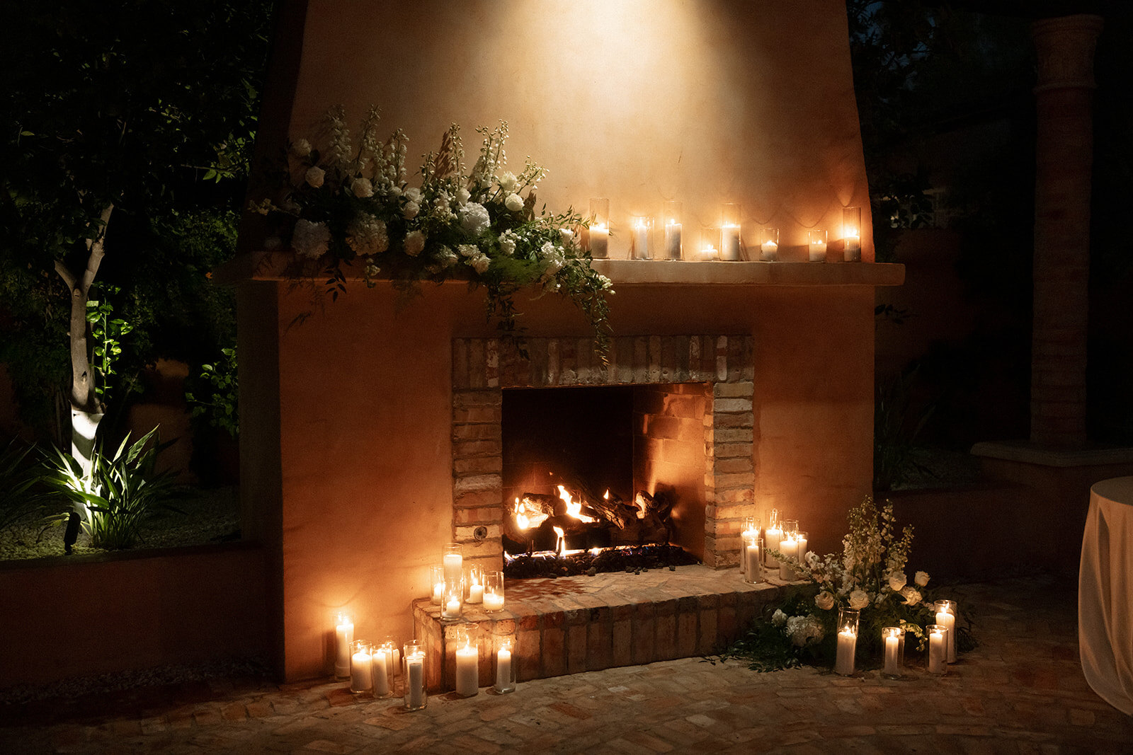 Family portraits and candlelit reception at Royal Palms