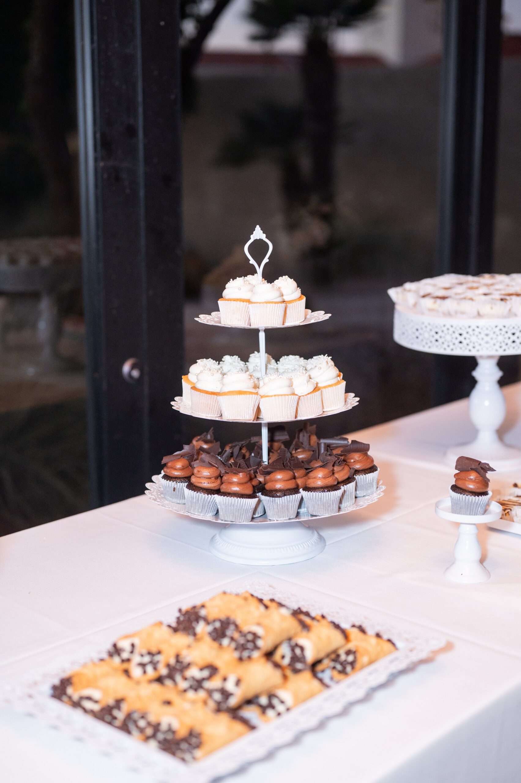 Elegant reception table detail at Lily and Ethan’s wedding